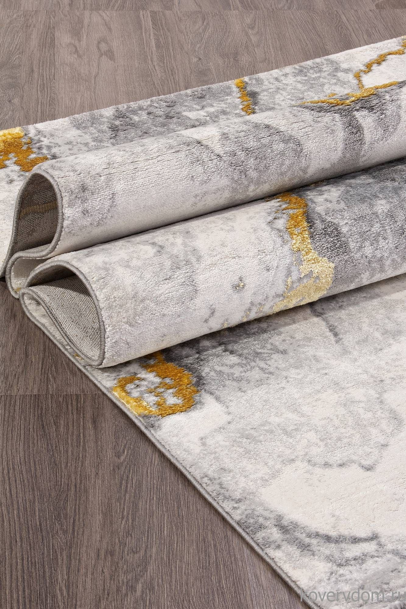 Ковер OMEGA 04462G GOLD / GOLD Ковер OMEGA 04462G GOLD / GOLD