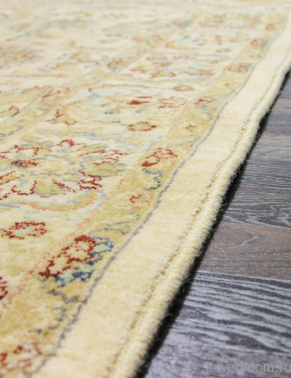 Ковер DJOBIE 45-01 130 V Ковер DJOBIE 45-01 130 V