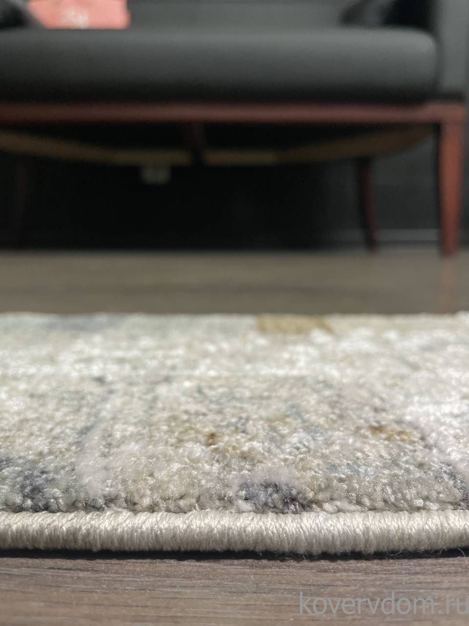 Ковер INDIRA LS661A LIGHT GRAY